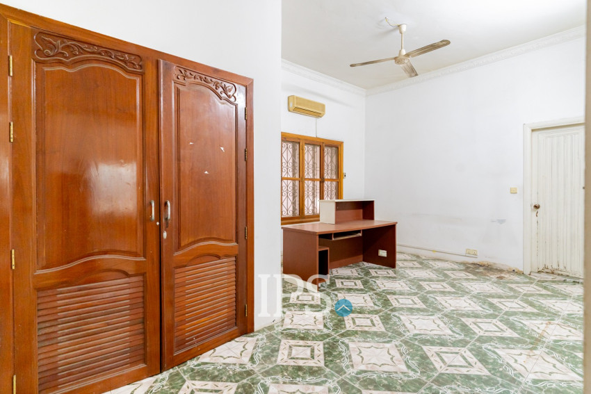 10 Room Commercial Villa For Rent - BKK1, Phnom Penh