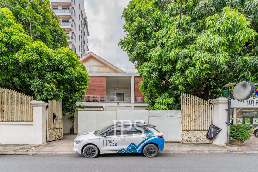 10 Room Commercial Villa For Rent - BKK1, Phnom Penh