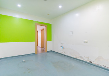 10 Room Commercial Villa For Rent - BKK1, Phnom Penh thumbnail