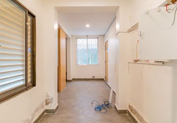 10 Room Commercial Villa For Rent - BKK1, Phnom Penh thumbnail