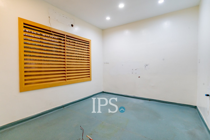 10 Room Commercial Villa For Rent - BKK1, Phnom Penh