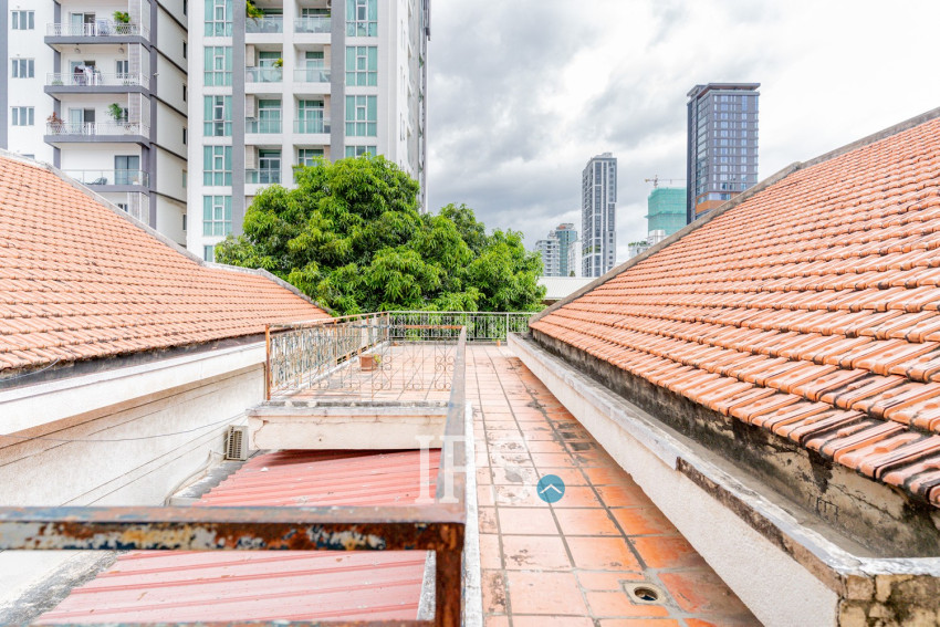 10 Room Commercial Villa For Rent - BKK1, Phnom Penh