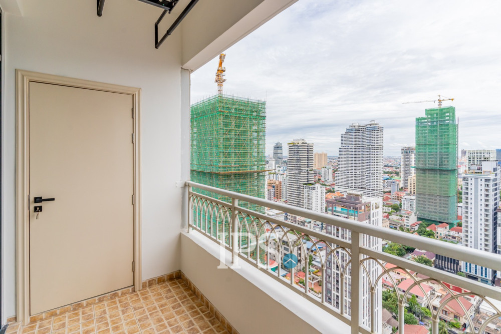 3 Bedroom Condo For Rent- De Castle Royal, BKK1, Phnom Penh - Image 35 3 Bedroom Condo For Rent- De Castle Royal, BKK1, Phnom Penh - Image 35