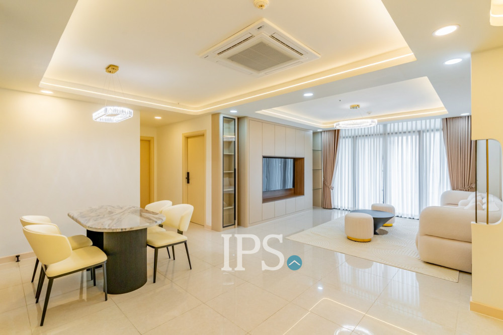 3 Bedroom Condo For Rent- De Castle Royal, BKK1, Phnom Penh - Image 2 3 Bedroom Condo For Rent- De Castle Royal, BKK1, Phnom Penh - Image 2