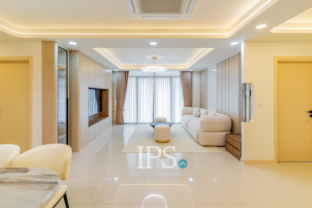 3 Bedroom Condo For Rent- De Castle Royal, BKK1, Phnom Penh 3 Bedroom Condo For Rent- De Castle Royal, BKK1, Phnom Penh