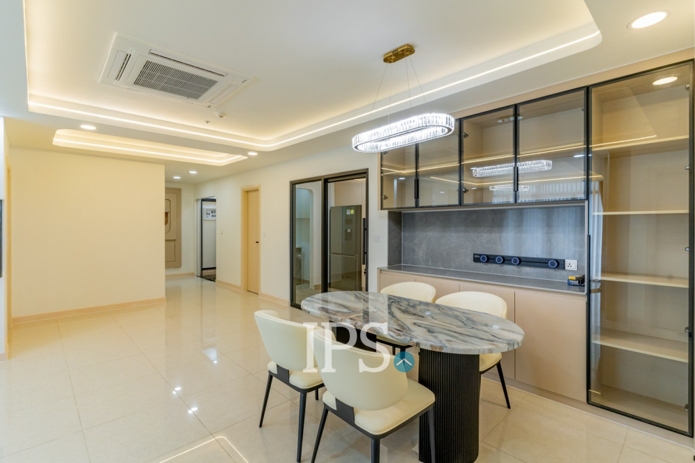 3 Bedroom Condo For Rent- De Castle Royal, BKK1, Phnom Penh - Image 14 3 Bedroom Condo For Rent- De Castle Royal, BKK1, Phnom Penh - Image 14