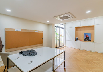 156 Sqm Retail Space For Rent - BKK1, Phnom Penh thumbnail