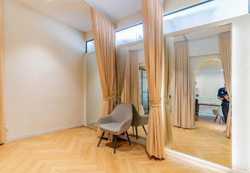 156 Sqm Retail Space For Rent - BKK1, Phnom Penh thumbnail