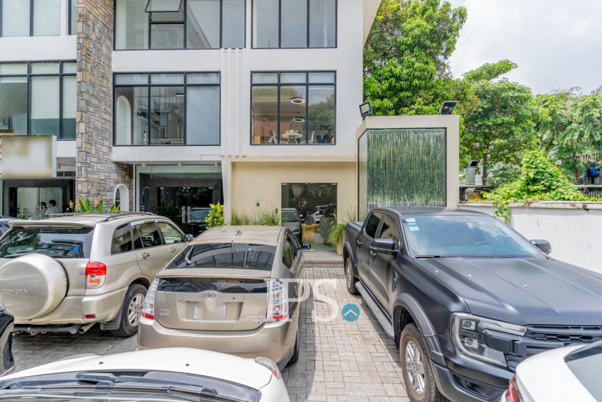 156 Sqm Retail Space For Rent - BKK1, Phnom Penh