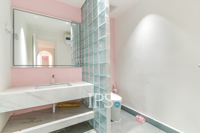 156 Sqm Retail Space For Rent - BKK1, Phnom Penh