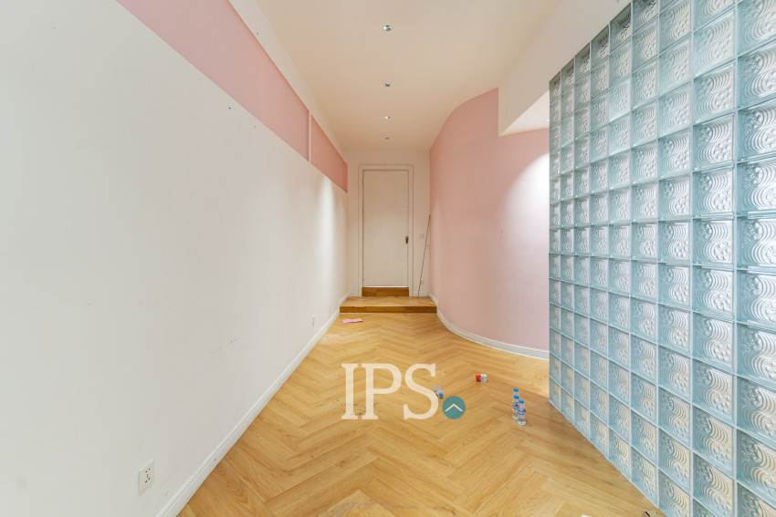 156 Sqm Retail Space For Rent - BKK1, Phnom Penh