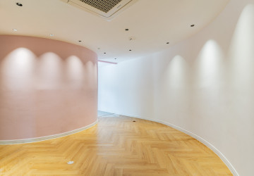 156 Sqm Retail Space For Rent - BKK1, Phnom Penh thumbnail