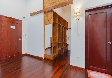 7 Bedroom Compound Villa For Rent - Sala Kamreuk, Siem Reap thumbnail