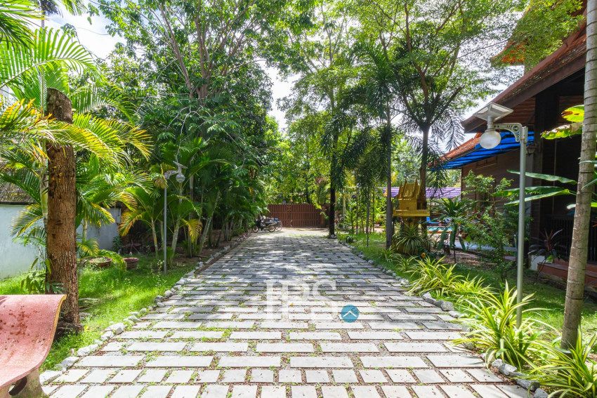 7 Bedroom Compound Villa For Rent - Sala Kamreuk, Siem Reap