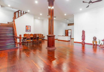 7 Bedroom Compound Villa For Rent - Sala Kamreuk, Siem Reap thumbnail