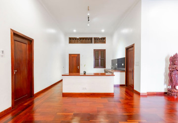 7 Bedroom Compound Villa For Rent - Sala Kamreuk, Siem Reap thumbnail