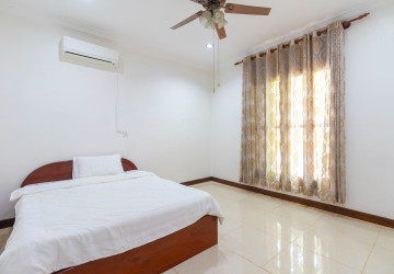 7 Bedroom Compound Villa For Rent - Sala Kamreuk, Siem Reap thumbnail