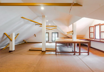 7 Bedroom Compound Villa For Rent - Sala Kamreuk, Siem Reap thumbnail