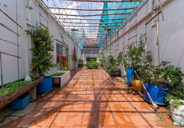3 Bedroom Shophouse For Rent - Russey Keo, Phnom Penh thumbnail