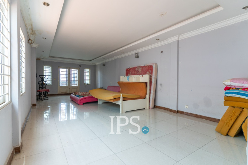 3 Bedroom Shophouse For Rent - Russey Keo, Phnom Penh