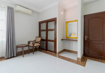 1 Bedroom Apartment For Rent - Svay Dangkum, Siem Reap thumbnail
