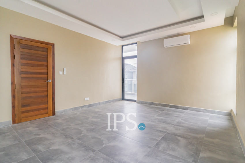 4 Bedroom Villa For Sale - Borey Williams Angkor Chey, Snaor, Phnom Penh