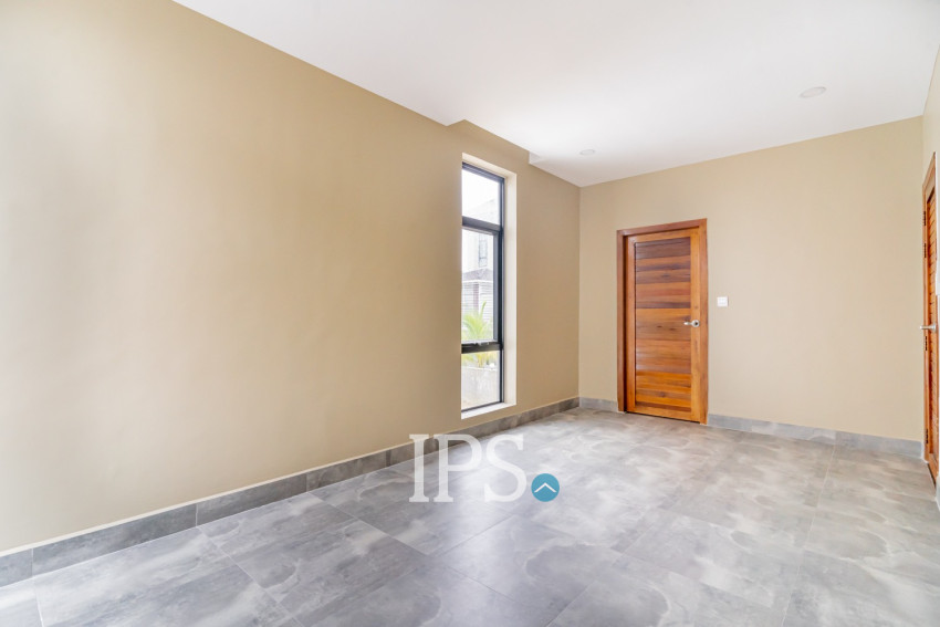 4 Bedroom Villa For Sale - Borey Williams Angkor Chey, Snaor, Phnom Penh
