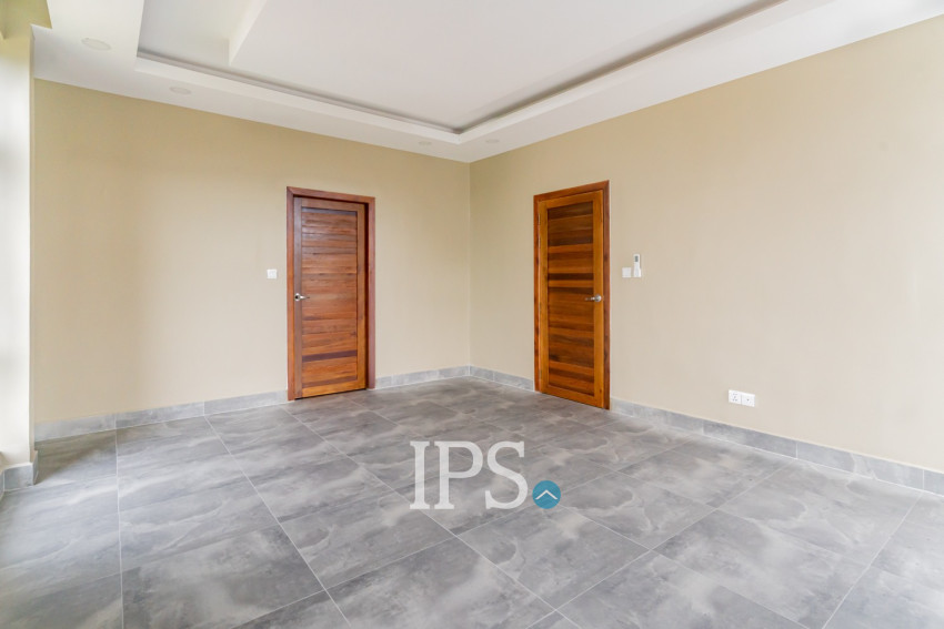 4 Bedroom Villa For Sale - Borey Williams Angkor Chey, Snaor, Phnom Penh