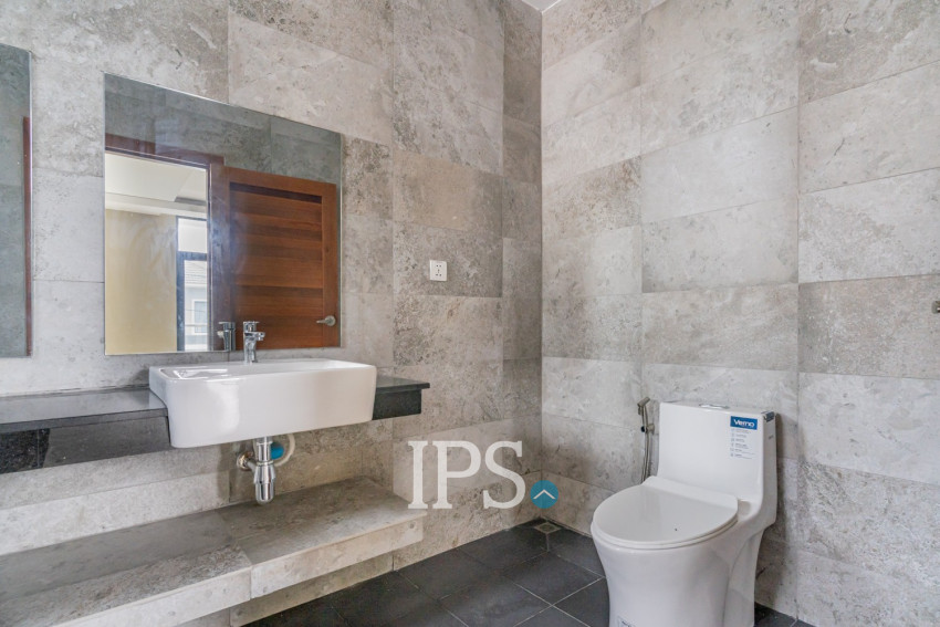 4 Bedroom Villa For Sale - Borey Williams Angkor Chey, Snaor, Phnom Penh