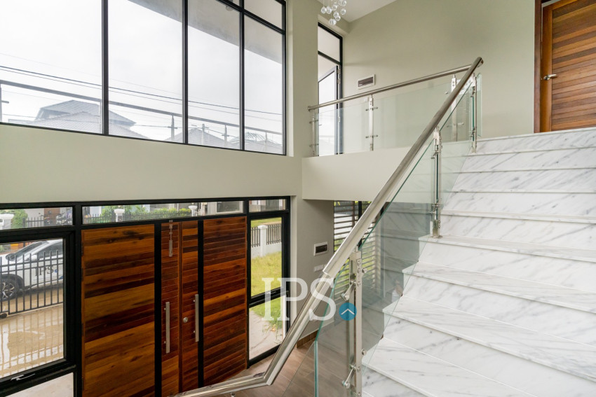 4 Bedroom Villa For Sale - Borey Williams Angkor Chey, Snaor, Phnom Penh