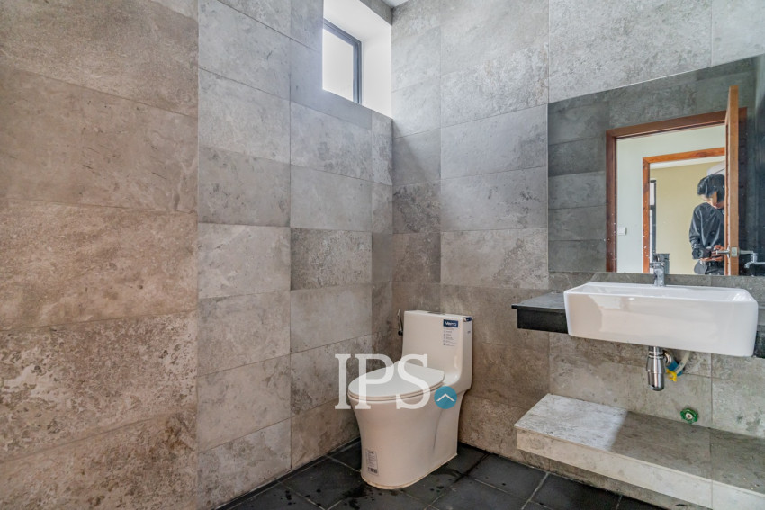 4 Bedroom Villa For Sale - Borey Williams Angkor Chey, Snaor, Phnom Penh