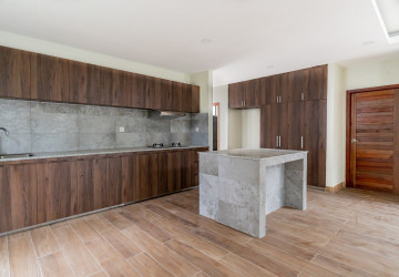 4 Bedroom Villa For Sale - Borey Williams Angkor Chey, Snaor, Phnom Penh thumbnail