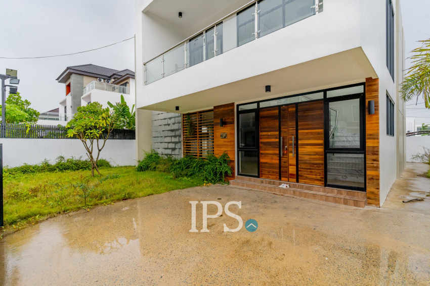 4 Bedroom Villa For Sale - Borey Williams Angkor Chey, Snaor, Phnom Penh