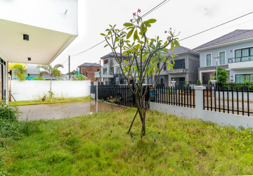 4 Bedroom Villa For Sale - Borey Williams Angkor Chey, Snaor, Phnom Penh thumbnail