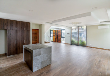4 Bedroom Villa For Sale - Borey Williams Angkor Chey, Snaor, Phnom Penh thumbnail