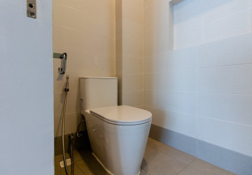 1 Bedroom Serviced Apartment For Rent - Sala Kamreuk, Siem Reap thumbnail