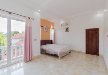 4 Bedroom House For Rent - Svay Dangkum, Siem Reap thumbnail