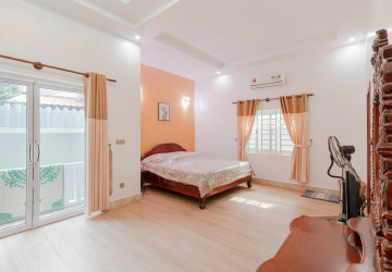 4 Bedroom House For Rent - Svay Dangkum, Siem Reap thumbnail