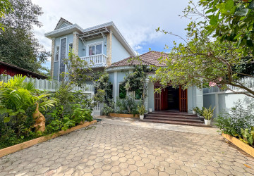 4 Bedroom House For Rent - Svay Dangkum, Siem Reap thumbnail