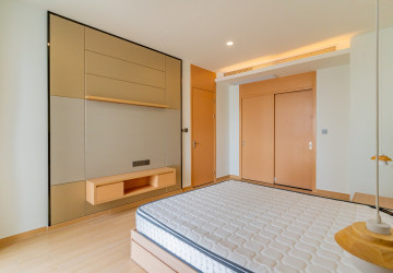 Duplex 3 Bedroom Condo For Rent - Platinum 352, BKK1, Phnom Penh thumbnail