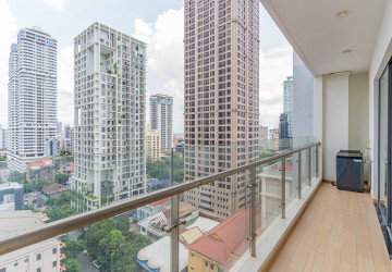 Duplex 3 Bedroom Condo For Rent - Platinum 352, BKK1, Phnom Penh thumbnail