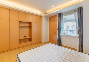 Duplex 3 Bedroom Condo For Rent - Platinum 352, BKK1, Phnom Penh thumbnail