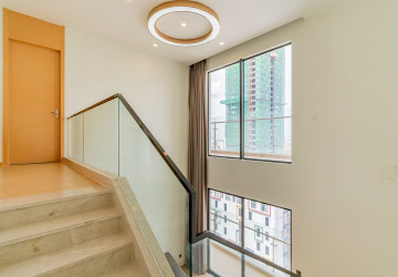 Duplex 3 Bedroom Condo For Rent - Platinum 352, BKK1, Phnom Penh thumbnail