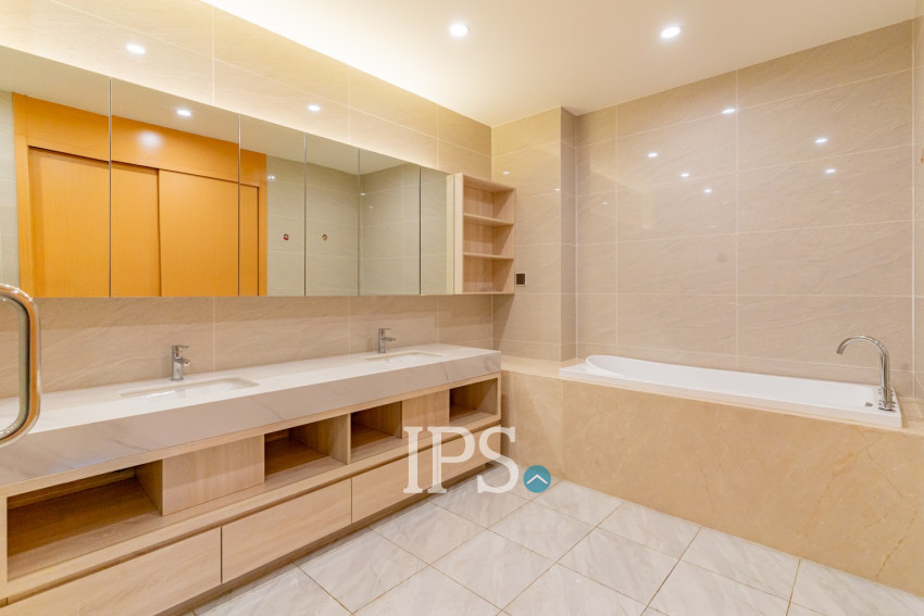 Duplex 3 Bedroom Condo For Rent - Platinum 352, BKK1, Phnom Penh