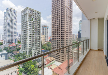 Duplex 3 Bedroom Condo For Rent - Platinum 352, BKK1, Phnom Penh thumbnail