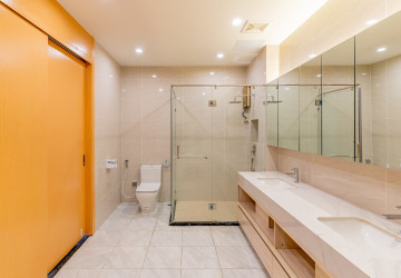 Duplex 3 Bedroom Condo For Rent - Platinum 352, BKK1, Phnom Penh thumbnail