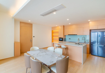 Duplex 3 Bedroom Condo For Rent - Platinum 352, BKK1, Phnom Penh thumbnail