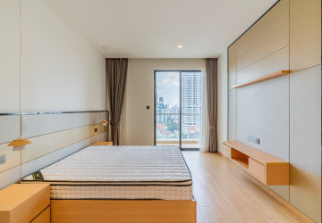 Duplex 3 Bedroom Condo For Rent - Platinum 352, BKK1, Phnom Penh thumbnail