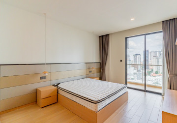 Duplex 3 Bedroom Condo For Rent - Platinum 352, BKK1, Phnom Penh thumbnail