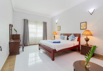 1 Bedroom Apartment For Rent - Svay Dangkum, Siem Reap thumbnail